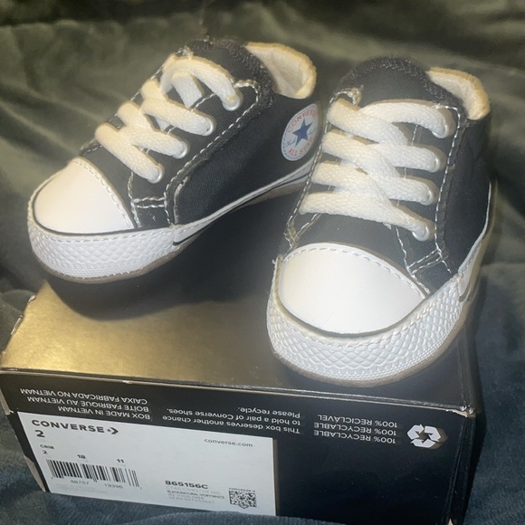 Converse ⭐️ - Picture 3 of 3